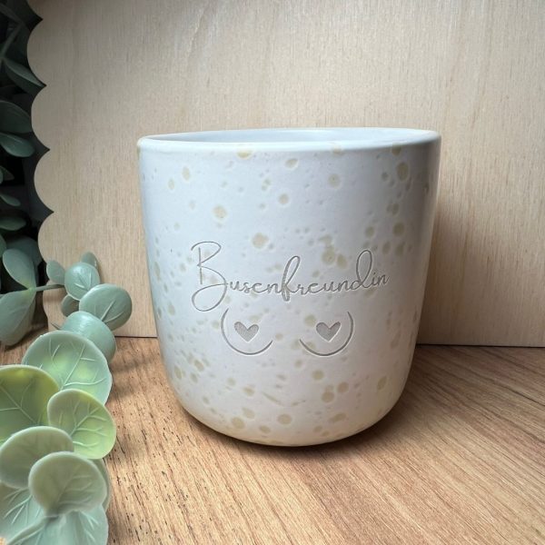 Steingut Becher Busenfreundin leo
