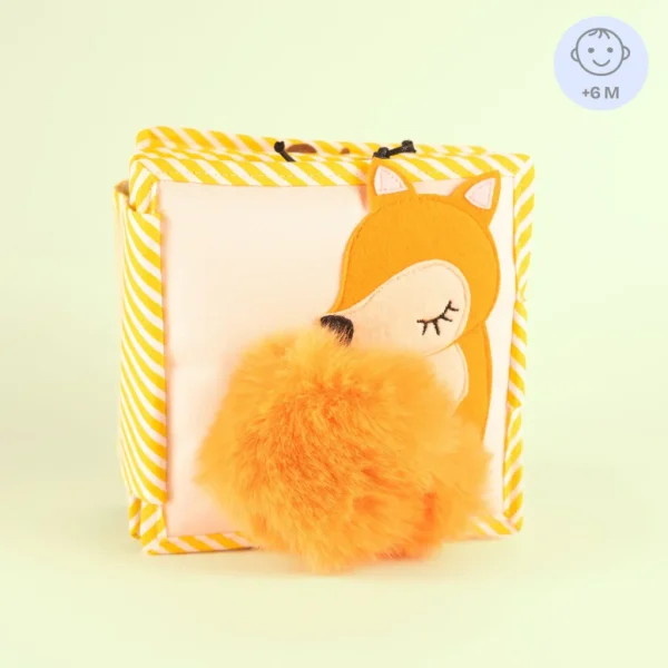 Jolly Designs | Mini Quiet-Book Flauschefuchs