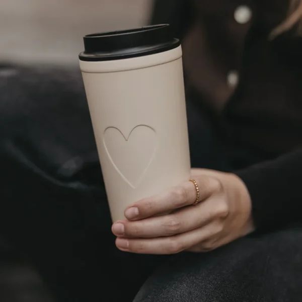 Eulenschnitt | To go Becher Herz creme